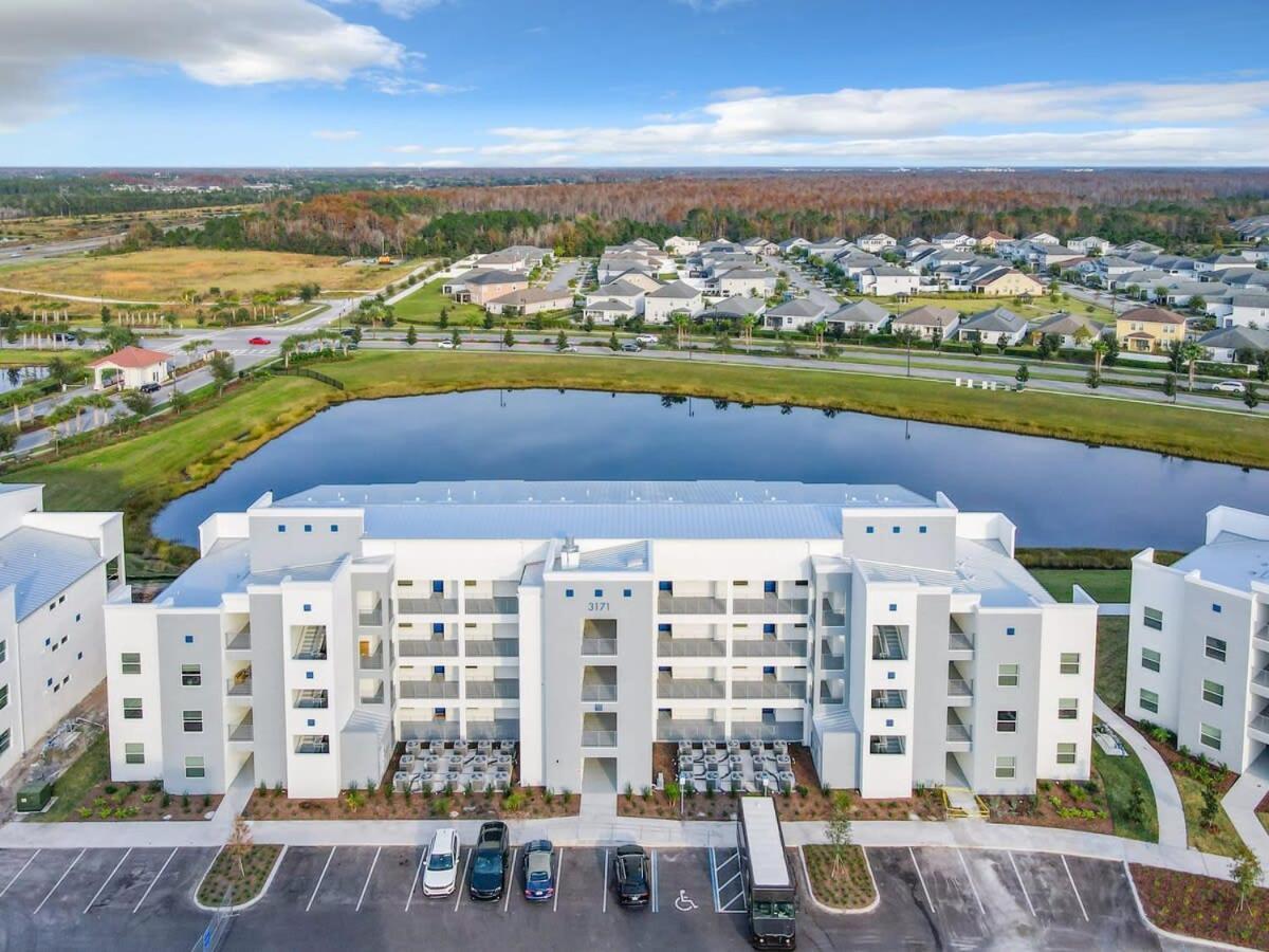 Gorgeous 2Br Lakeview Condo With Waterpark Кіссіммі Екстер'єр фото