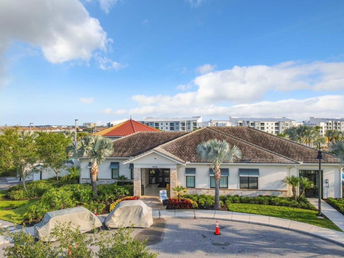 Gorgeous 2Br Lakeview Condo With Waterpark Кіссіммі Екстер'єр фото