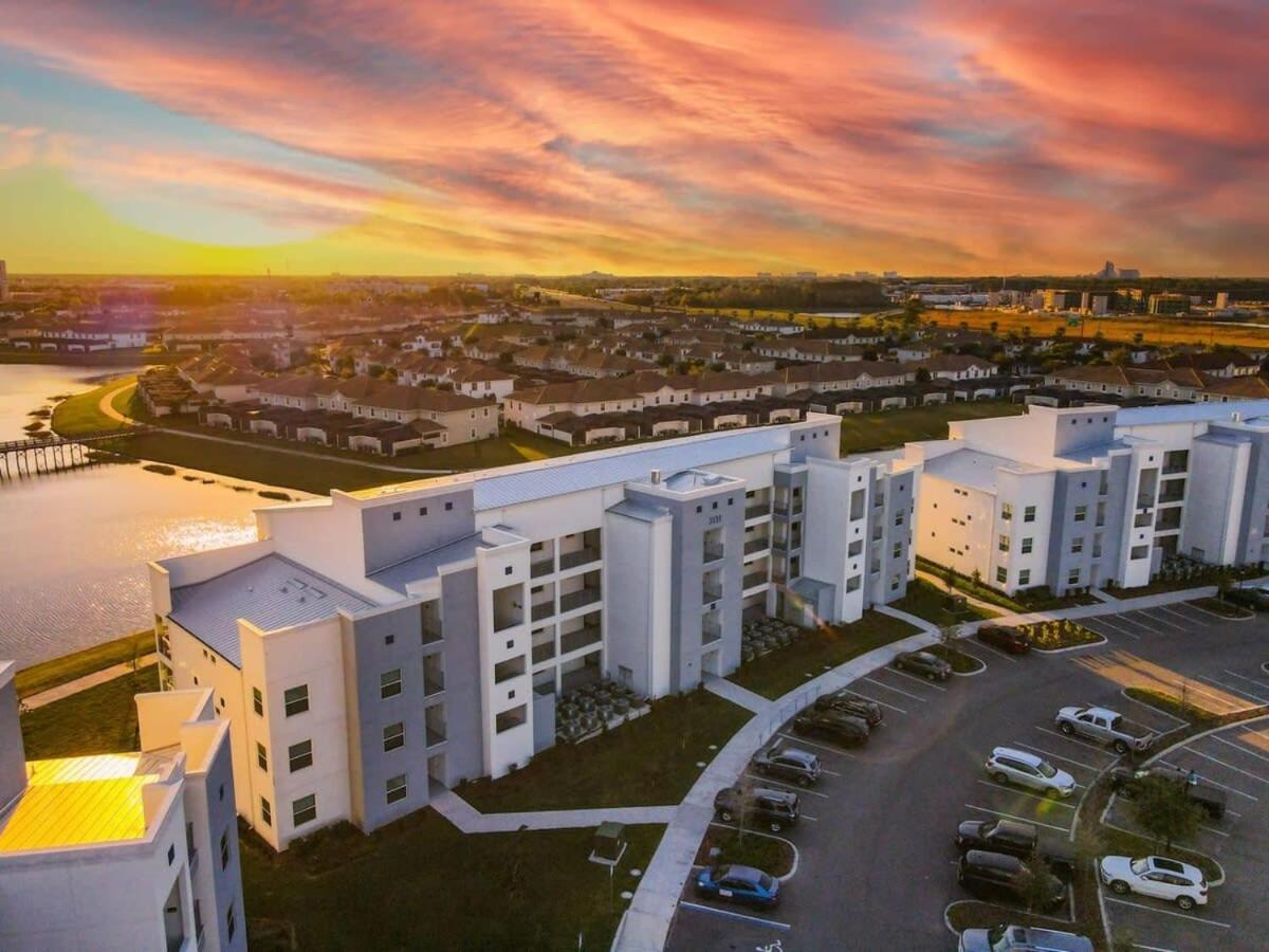 Gorgeous 2Br Lakeview Condo With Waterpark Кіссіммі Екстер'єр фото