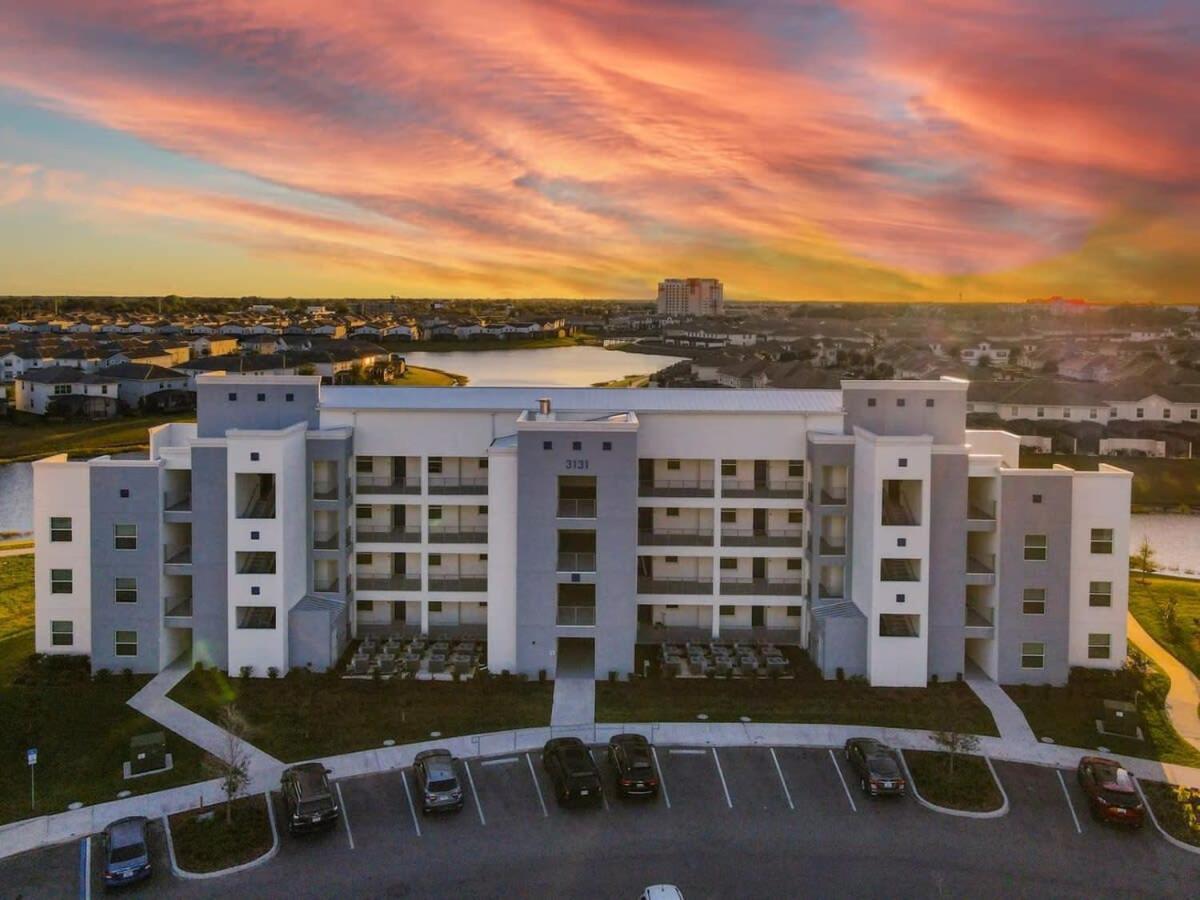 Gorgeous 2Br Lakeview Condo With Waterpark Кіссіммі Екстер'єр фото